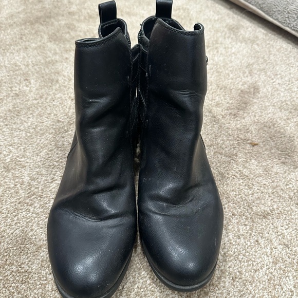 Black faux leather booties - Picture 2 of 3